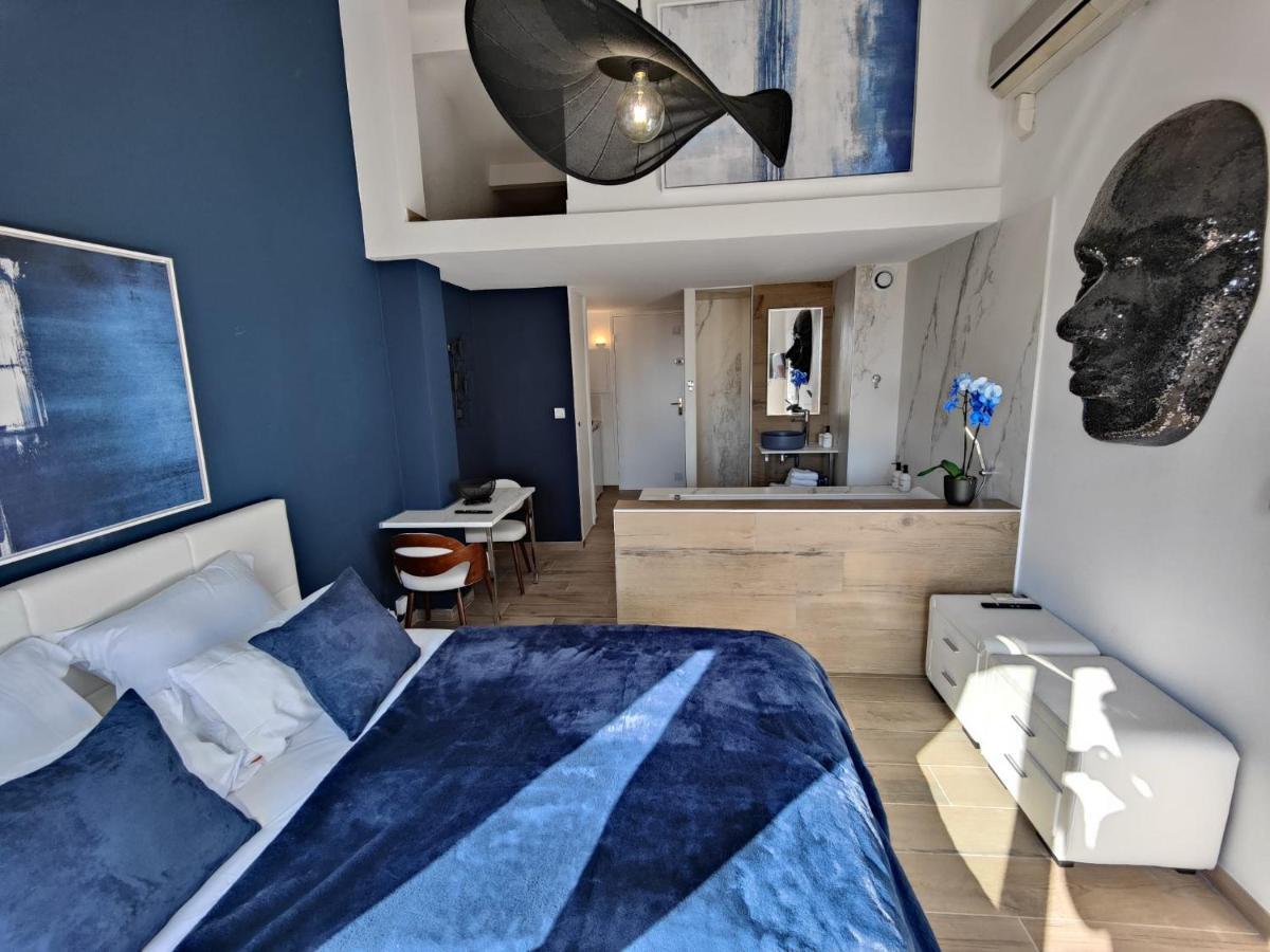 Suites Jm - Les Pins Marines - Jacuzzi & Vue Mer Bandol Esterno foto