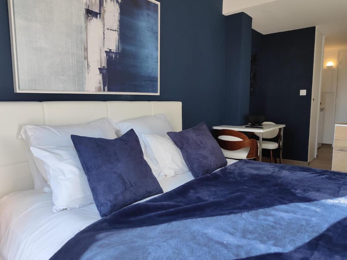 Suites Jm - Les Pins Marines - Jacuzzi & Vue Mer Bandol Esterno foto